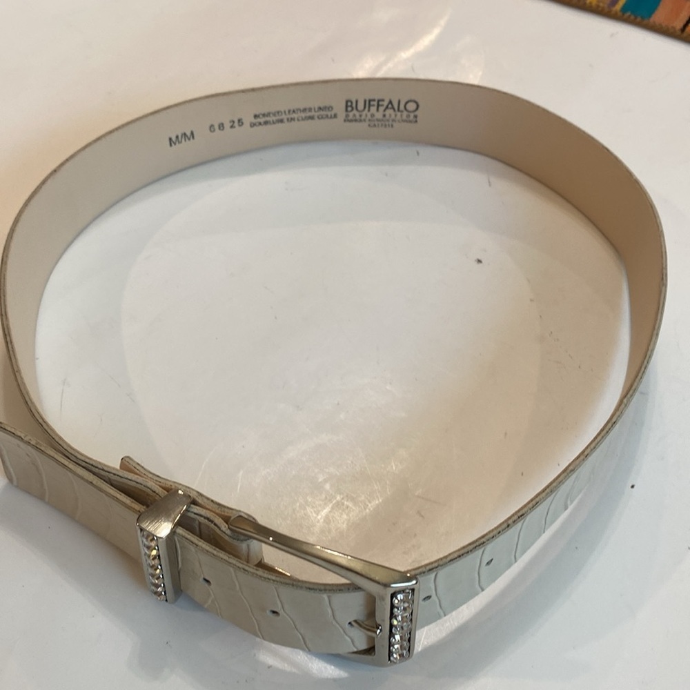 Buffalo David Bitton Cream Croc Belt Medium Rhinestone Buckle Glam Western - Picture 6 of 15